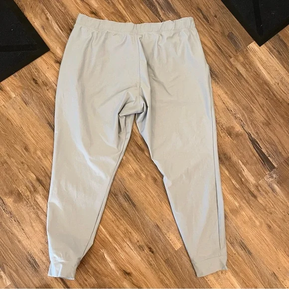 Womens under armour UA heat gear performance jogger sweat pants sz XL gray - Picture 3 of 6